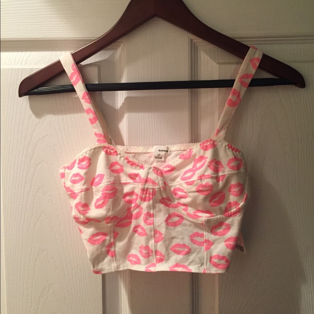 Garage crop top/bralette